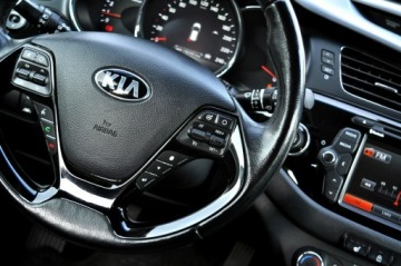 Kia Ceed II Kombi 1.6 CRDi 110KM 2012 Kia Cee'd 1,6 CRDi Xenon Ledy Skóra Grzana, zdjęcie 27