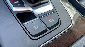 Montaż przycisku AUTOHOLD auto-hold AUDI Q5 2017-