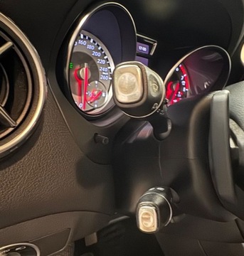 Mercedes GLA I Off-roader 2.0 250 211KM 2014 Mercedes-Benz GLA Pelna oferta na R-CARS.pl 2.0 Benzyna 211KM, zdjęcie 18