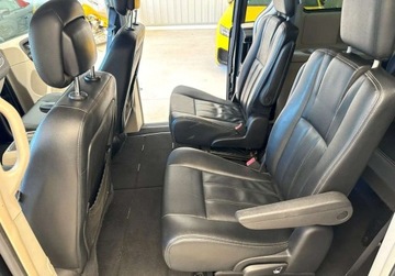 Chrysler Town &amp; Country V 2016 Chrysler Town Country 3,6 BENZ 283 KM 7 Osobowy BDB STAN 2016r Warszawa, zdjęcie 7