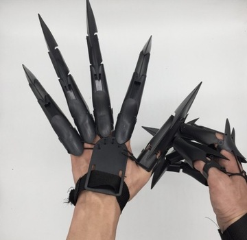 Rekwizyty Halloween Poruszające miejsce Czarna Modliszka Pazur (para)