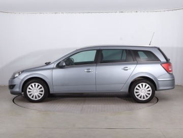 Opel Astra J Sports Tourer 1.6 Twinport ECOTEC 115KM 2011 Opel Astra 1.6 16V, Salon Polska, Klima, zdjęcie 2