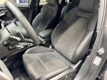 Audi A3 8Y RS Sportback 2.5 TFSI 400KM 2024 Audi RS3 Sportback TFSI Quattro 2024 2.5 Benzyna 400KM, zdjęcie 9