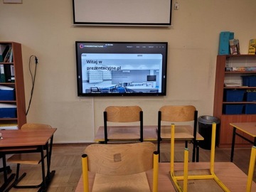 Monitor wyświetlający informacje Avtek DS 55