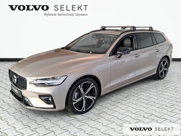 Volvo V60 II  Kombi Facelifting 2.0 B4 B 197KM 2025 Volvo V60 Volvo V60 B4 B Ultra Dark - Gwarancja do