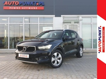 Volvo XC40 MOMENTUM