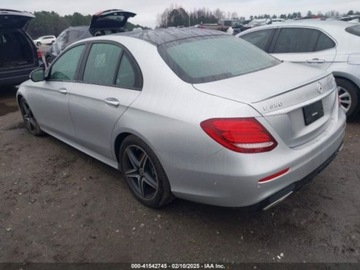 Mercedes Klasa E W213 2020 Mercedes-Benz Klasa E E 350 4matic 2.0 Benzyna 255KM, zdjęcie 3