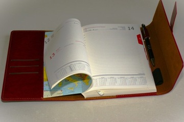 Kalendarz 2025 i długopis + Twój GRAWER z logo prezent od Firmy