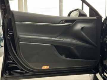 Toyota Camry IX Sedan 2.5 Hybrid Dynamic Force 218KM 2022 Toyota Camry Executive Nawigacja ACC LED Kamera cofania CarPlayAndroid, zdjęcie 10