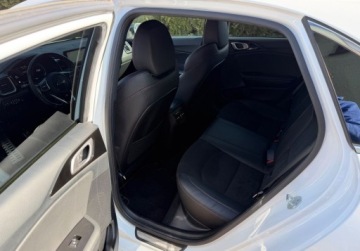 Kia Ceed III GT 1.6 T-GDI 204KM 2019 Kia Ceed GT 1,6T 204KM Virtual LED Serwis Bezwypadkowy Dla wymagajacych, zdjęcie 25