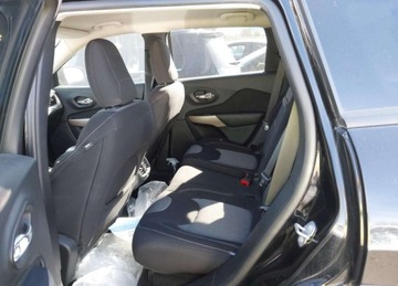 Jeep Cherokee V 2018 Jeep Cherokee LATITUDE, V6, od ubezpieczalni 3.2 Benzyna 275KM, zdjęcie 9