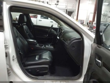 Chrysler 300C II 2022 Chrysler 300 TOURING L 2022, od ubezpieczalni 3.6 Benzyna 292KM, zdjęcie 6