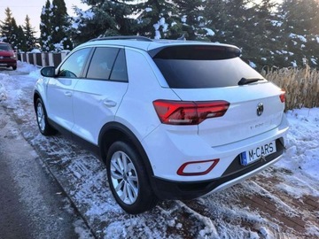 Volkswagen T-Roc I SUV Facelifting 1.0 TSI 110KM 2023 Volkswagen T-Roc 1.0 TSI 202 Benzyna 110KM, zdjęcie 2