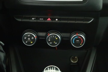 Dacia Duster II SUV  1.3 TCe 130KM 2019 Dacia Duster 1.3 TCe, Salon Polska, Klima, zdjęcie 9