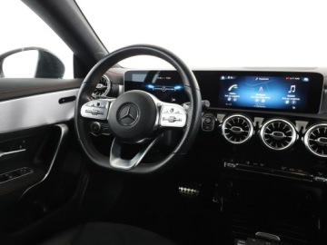 Mercedes CLA C118/X118 Shooting Brake AMG 2.0 35 AMG 306KM 2020 Mercedes CLA 35 AMG 4x4 automat full LED, zdjęcie 15
