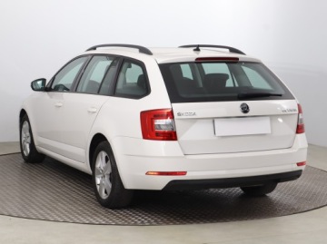 Skoda Octavia III Kombi Facelifting 1.6 TDI 115KM 2019 Skoda Octavia 1.6 TDI, Salon Polska, zdjęcie 3