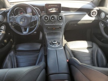 Mercedes GLC C253 2018 Mercedes-Benz GLC 300 4Matic 2018 2.0l 2.0 Benzyna 241KM, zdjęcie 8