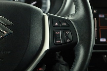 Suzuki Vitara III SUV Facelifting 1.4 BoosterJet 140KM 2019 Suzuki Vitara 1.4 BoosterJet, Salon Polska, 4X4, zdjęcie 17