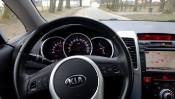 Kia Venga Mikrovan 1.6 CRDi 128KM 2014 .. Venga .. Kamera .. Panorama .. Navi .. PDC .. Klimatronik .. Serwisowany, zdjęcie 17