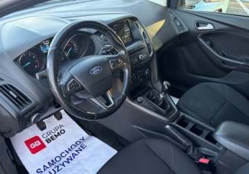 Ford Focus III Kombi Facelifting 1.5 EcoBoost 150KM 2017 Ford Focus 1.5 EcoBoost 150KM SYNC EDITION SalonPL Grzana szyba czujniki, zdjęcie 13