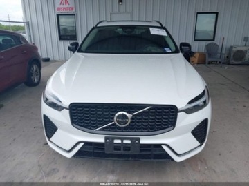 Volvo XC60 II 2023 Volvo XC 60 B5 Plus Dark Theme 2023 2.0l 2.0 Benzyna 247KM, zdjęcie 7
