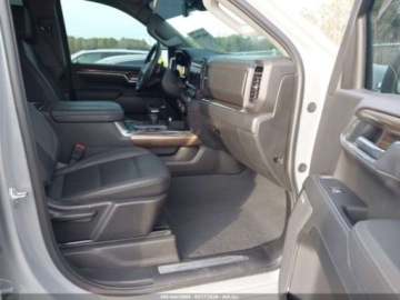 Chevrolet Silverado II 2025 Chevrolet Silverado 1500 Short Bed RST 2025 5.3 Benzyna 355KM, zdjęcie 9