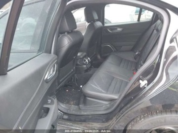 Alfa Romeo Giulia II 2023 Alfa Romeo Giulia Quadrifolgio, 2023r., 2.9L 2.9 Benzyna 505KM, zdjęcie 9