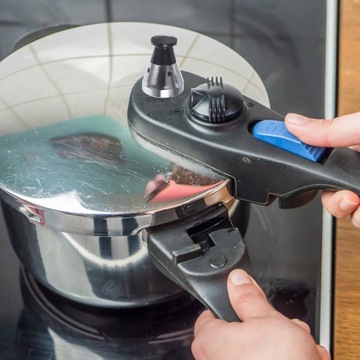 NACZYNIA Z ZAWOREM OGRANICZAJĄCYM SZYBKOWAR