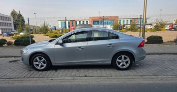Volvo S60 II Sedan 1.6 D2 115KM 2011 Volvo S60 Bardzo bogata opcja i dobry stan samochodu 1.6 Diesel 115KM, zdjęcie 21