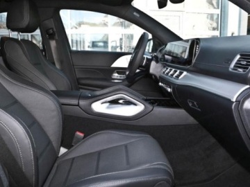 Mercedes GLE V167 SUV Facelifting 2.0 300d 269KM 2025 GLE Coupe 300 d 4-Matic AMG Line 2.0 (269KM) 2025, zdjęcie 4