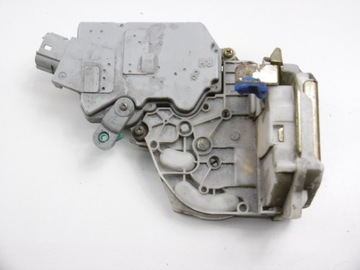 NISSAN PRIME P11 99-02 ZÁMEK DVEŘE ZADNÍ PRAVÝ FACELIFT 6PIN