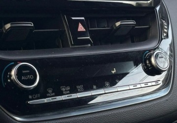 Toyota Corolla XII TS Kombi 1.8 Hybrid 122KM 2019 Toyota Corolla Hybryda Automat Navi Kamera Led Grzane fotele Tempomat, zdjęcie 30