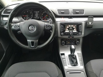 Volkswagen Passat B7 Variant 2.0 TDI CR DPF BlueMotion 140KM 2011 Volkswagen Passat 2.0 TDI 140KM Klimatronic, zdjęcie 15