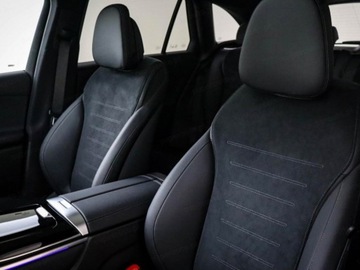 Mercedes GLC C254/X254 Coupe 2.0 300 258KM 2026 MERCEDES-BENZ GLC 300 4-Matic AMG Line 2.0 (258KM) 2026, zdjęcie 8