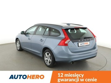 Volvo V60 I Kombi Facelifting 2.0 D3 DRIVE-E 150KM 2016 Volvo V60 2.0D Automat Business Navi Tempomat, zdjęcie 3