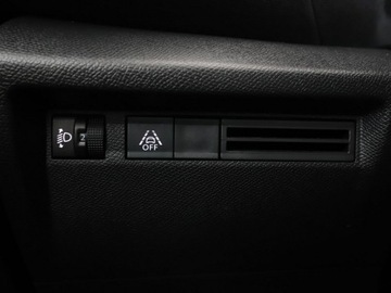 Citroen C4 III SUV 1.2 PureTech 130KM 2024 Citroen C4 full LED virtual cocpit kamera i, zdjęcie 33