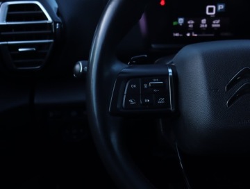 Citroen C4 III SUV 1.2 PureTech 130KM 2022 Citroen C4 1.2 PureTech, Salon Polska, Serwis ASO, zdjęcie 19