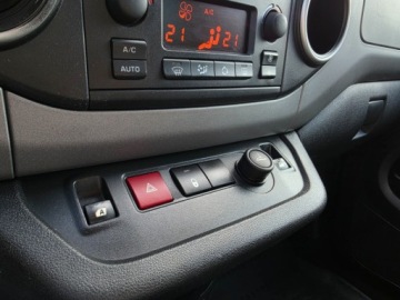 Citroen Berlingo II 2016 Citroen Berlingo MultiSpace 1.6HDI Automat 1- Wlasciciel Nowy Rozrzad Sprz, zdjęcie 22