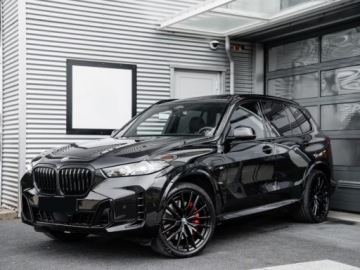 BMW X5 G05 SUV Plug-In Facelifting 3.0 50e 490KM 2026 BMW X5 xDrive50e Individual Edition Suv 3.0 (489KM) 2026, zdjęcie 1