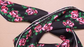 Шарф «Роза», 100% шелк.