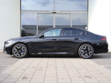 BMW Seria 5 G90-91 Touring 2.0 520d 197KM 2026 2.0 520d xDrive M Sport (197KM) | Wentylacja foteli, zdjęcie 4
