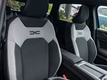 Dacia Bigster 2026 Od ręki - Journey 1.8 Full Hybrid 155KM / Pakiet Parking, Zimowy Plus, zdjęcie 5