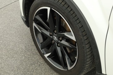 Toyota C-HR I Crossover Facelifting 2.0 Hybrid Dynamic Force 184KM 2021 Toyota C-HR 2.0 Hybrid, Salon Polska, zdjęcie 18