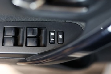 Toyota Auris II Hatchback 5d Facelifting 1.6 Valvematic 132KM 2017 Toyota Auris 1.6 Premium LPG 1.6 Benzyna 132KM, zdjęcie 28