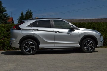 Mitsubishi Eclipse Cross SUV PHEV 2.4 188KM 2022 PHEV 4x4 ** 10 tyś km ** W OFERCIE DWIE SZTUKI, zdjęcie 6