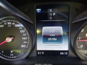 Mercedes GLC C253 2018 Mercedes-Benz GLC 2018 r., 2,0L 300 4MATIC 2.0 Benzyna 241KM, zdjęcie 6