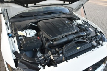 Jaguar XE Sedan 2.0 i4 250KM 2018 Jaguar XE 25T 2.0T 250KM 2018r. Skóra Panorama, zdjęcie 22