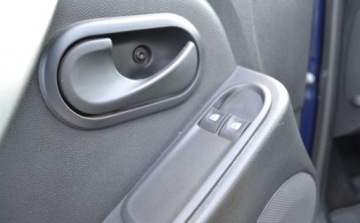 Dacia Duster I SUV Facelifting 1.6 16V 105KM 2014 Dacia Duster 1.6 - bezwypadkowa - Niski przebieg - Oplacona - KLIMATYZACJA, zdjęcie 28