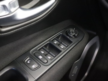 Jeep Renegade SUV Facelifting 1.0 GSE T3 Turbo 120KM 2018 Jeep Renegade 1.0 T-GDI, Salon Polska, Serwis ASO, zdjęcie 16
