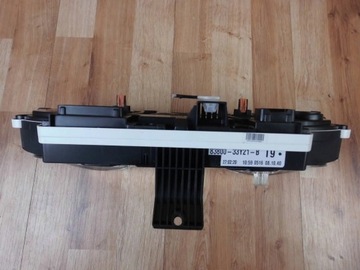 TOYOTA CAMRY VIII XV70 2021 2.5 HYBRID PŘÍSTROJOVÁ DESKA 8380033Y21B